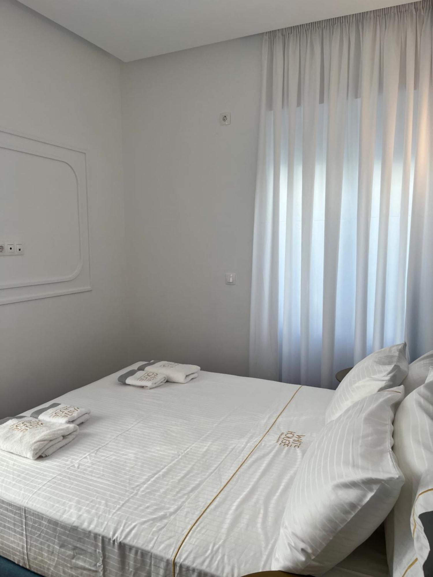 White House Project Vouliagmeni @3 Athens